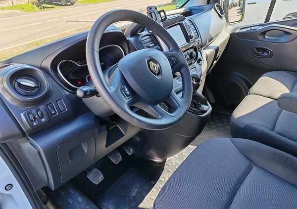 Renault Trafic cena 105000 przebieg: 117416, rok produkcji 2019 z Wolbrom małe 781